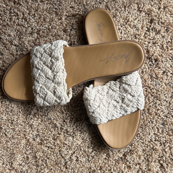 Elegant Cream Braided Slide Sandals - Picture 1 of 3